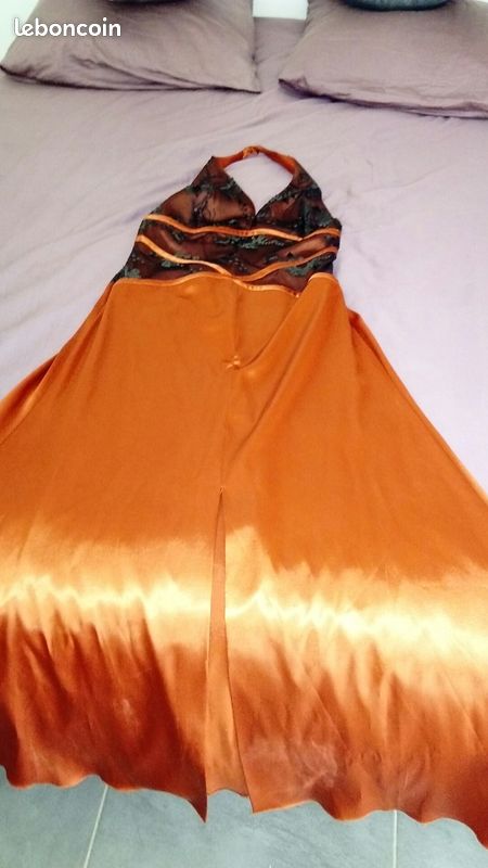 Robe ceremonie (image 1)