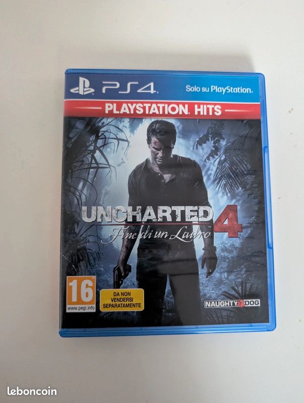 PlayStation 4 (image 5)