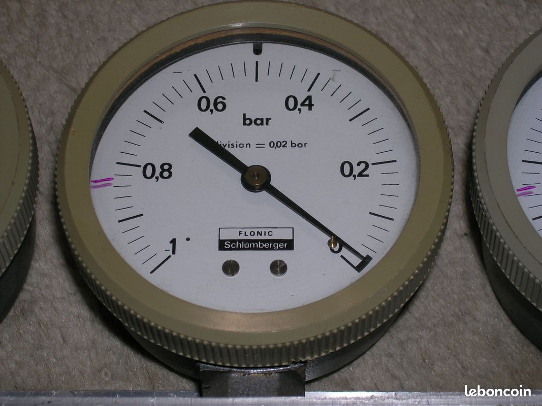 Lot de trois dépressiomètres , manomètres à dépression, carburateurs (image 3)