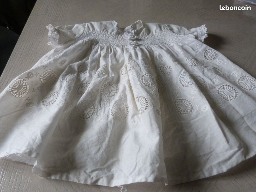 Robe ancienne bébé (image 1)