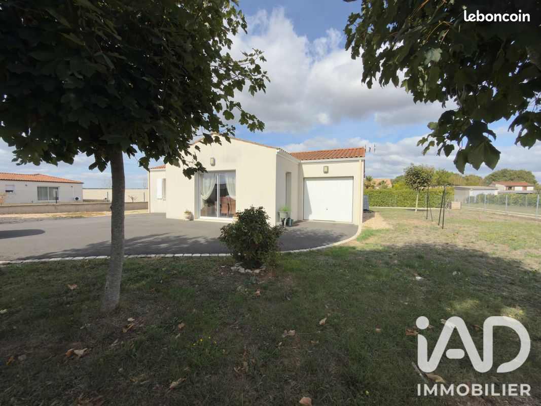 Maison 3 pièces 84 m² · à Sigogne · 84 m² · 175 000 €