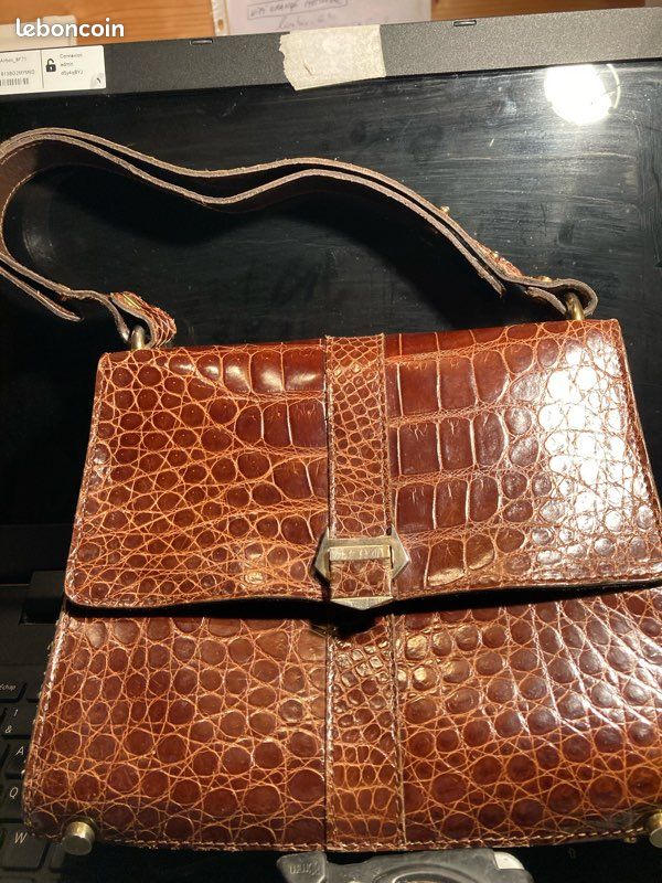 Rare et très beau sac vintage en crocodile veritable, excellent