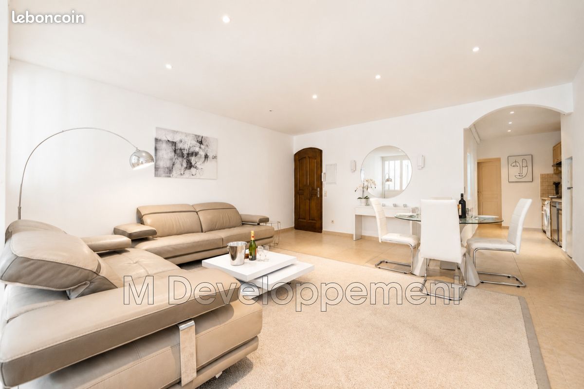 Appartement 3 pièces 67 m² · à Aix-en-Provence · 67 m² · 1 365 €