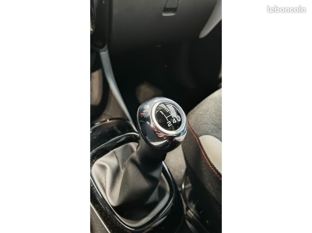 CITROEN C1 AIRSCAPE SHINE 1.0i VTi 72 ch Toit ouvrant + Camera (image 27)