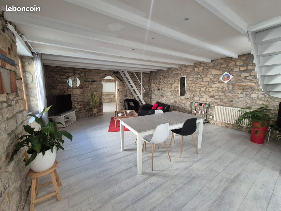 Maison 5 pièces 126 m² · à Lorient · 126 m² · 2 010 €