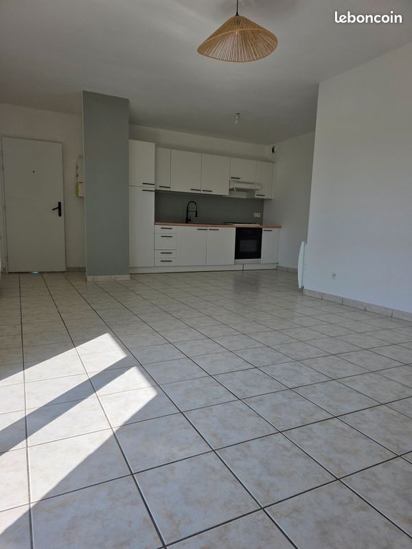 Appartement 3 pièces 60 m² · à Charvieu-Chavagneux · 60 m² · 180 000 €