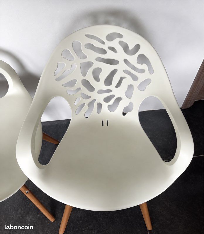 Chaises (image 1)