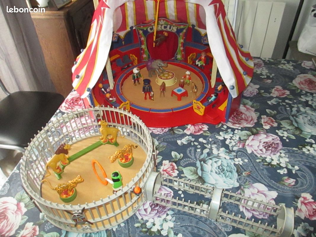Gros lot playmobil tout themes vrac entre 75 et 80 Kg (image 4)