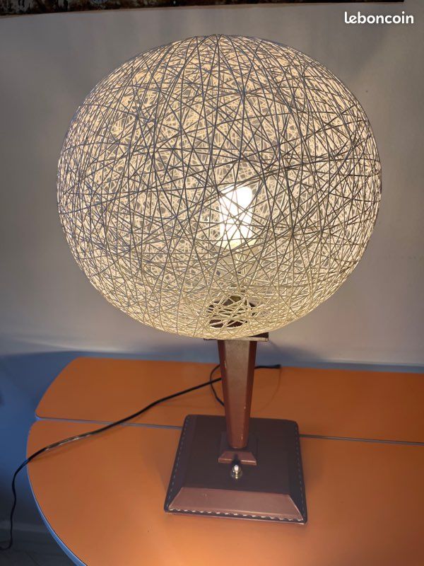 Lampe de bureau gainé de cuir marron (image 3)