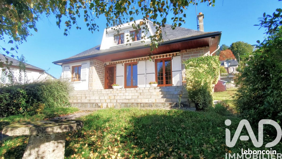 Maison 8 pièces 150 m² · à Ussel · 150 m² · 209 000 €