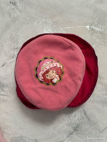 Mascotte de Charlotte aux fraises. Costume Charlotte aux fraises dans Mascotte de fruits Mascotte de Charlotte aux fraises. Costume Charlotte aux fraises dans Mascotte de fruits