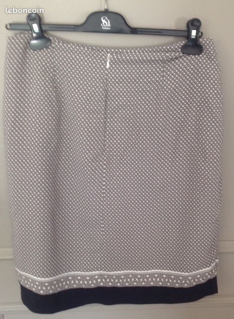 JUPE taille 42 -Caroll (image 2)