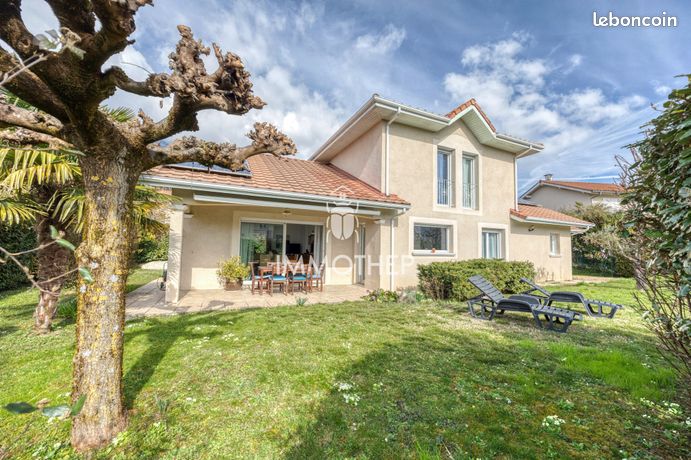 Villa 5 pièces 130 m²
