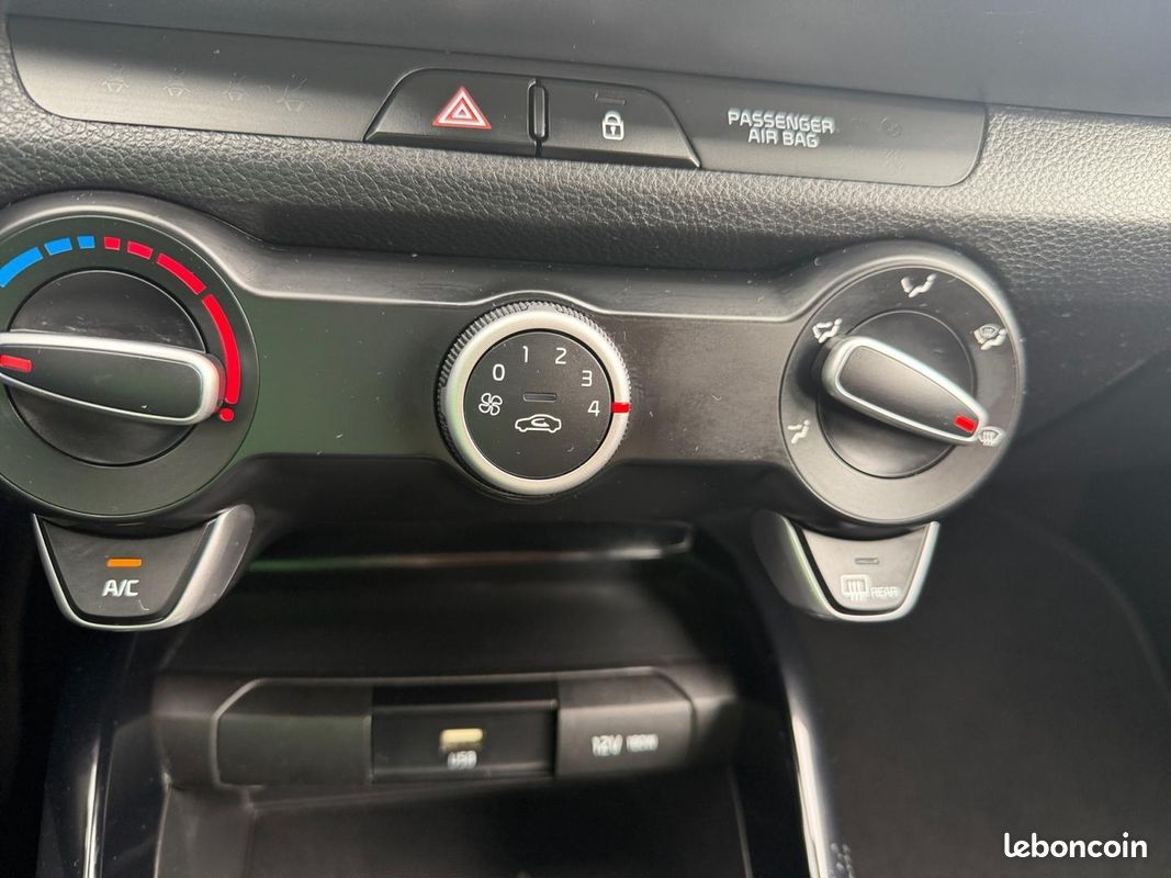Kia Stonic 1.0 T-GDi 120ch MHEV Active iBVM6 (image 21)