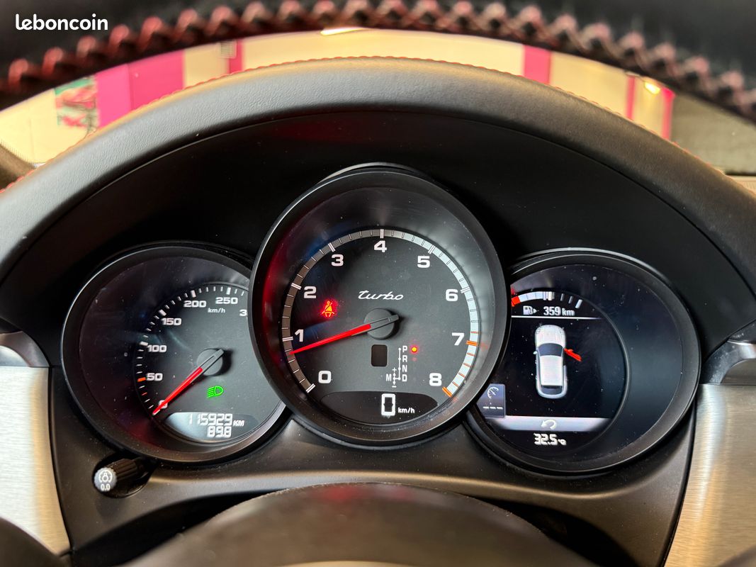 Porsche macan turbo 3.0 440ch pdk suivi porsche toit ouvrant cam 360 bose garantie 12mois fr malus payé (image 18)