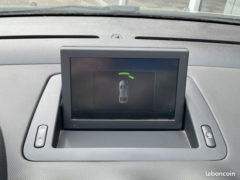 Peugeot 308 CC 2.0 HDI136 FAP ROLAND GARROS II (image 24)