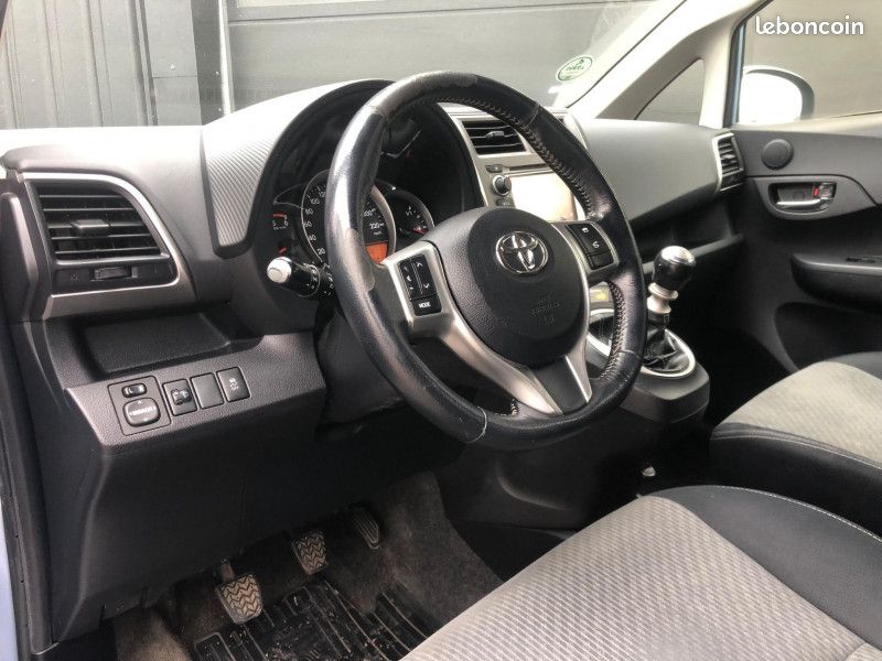 Toyota VERSO-S 90 D-4D ACTIVE (image 7)