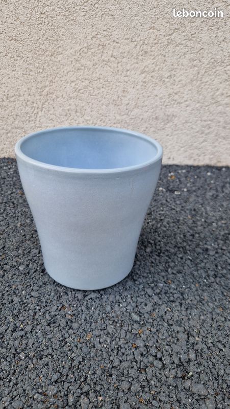 Caché pot (image 1)