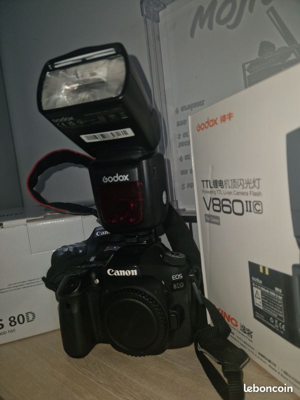 Canon eos 80D + flash Godox V860II (image 1)