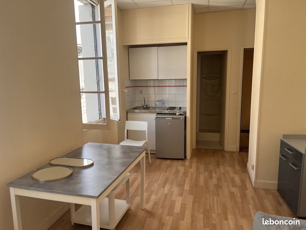 Appartement 1 pièce 23 m² · à Angoulême · 23 m² · 380 €/mois