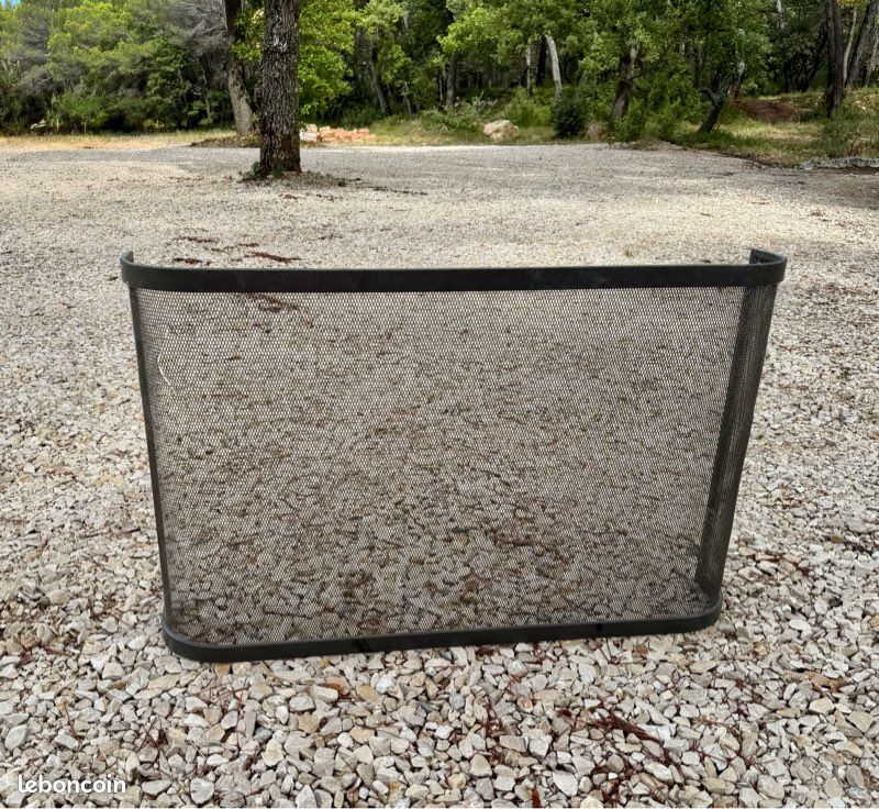 Grille de cheminée (image 1)