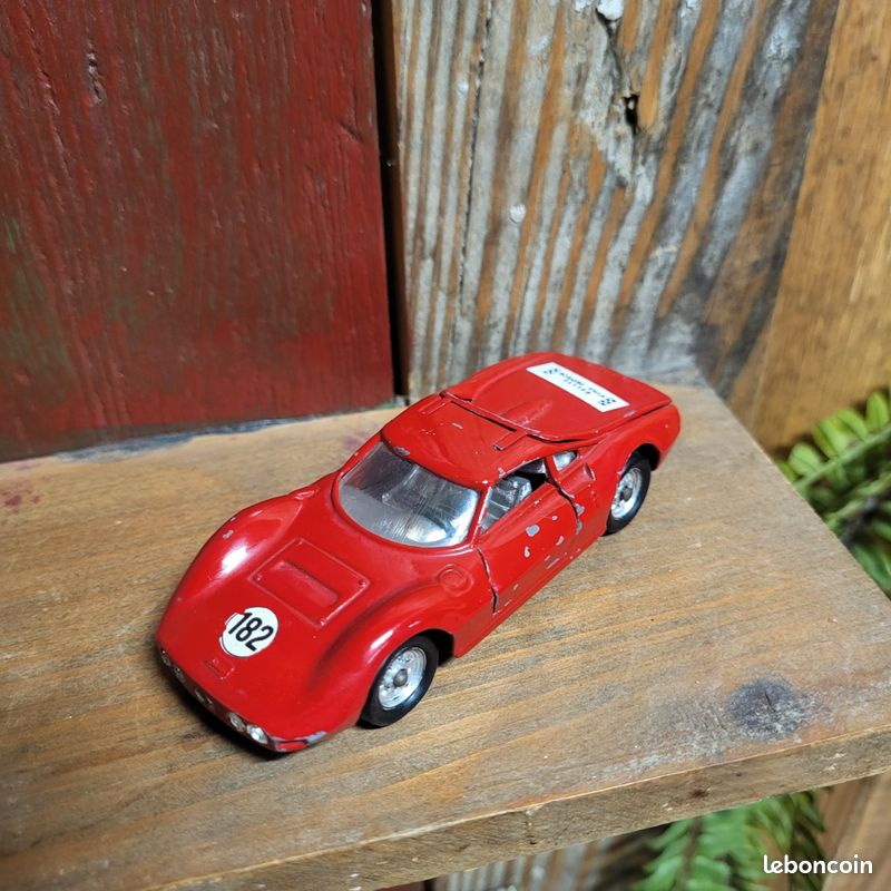 Ferrari Dino Pininfarina Miniature 1/43, Métal, Modèle 124, 1970