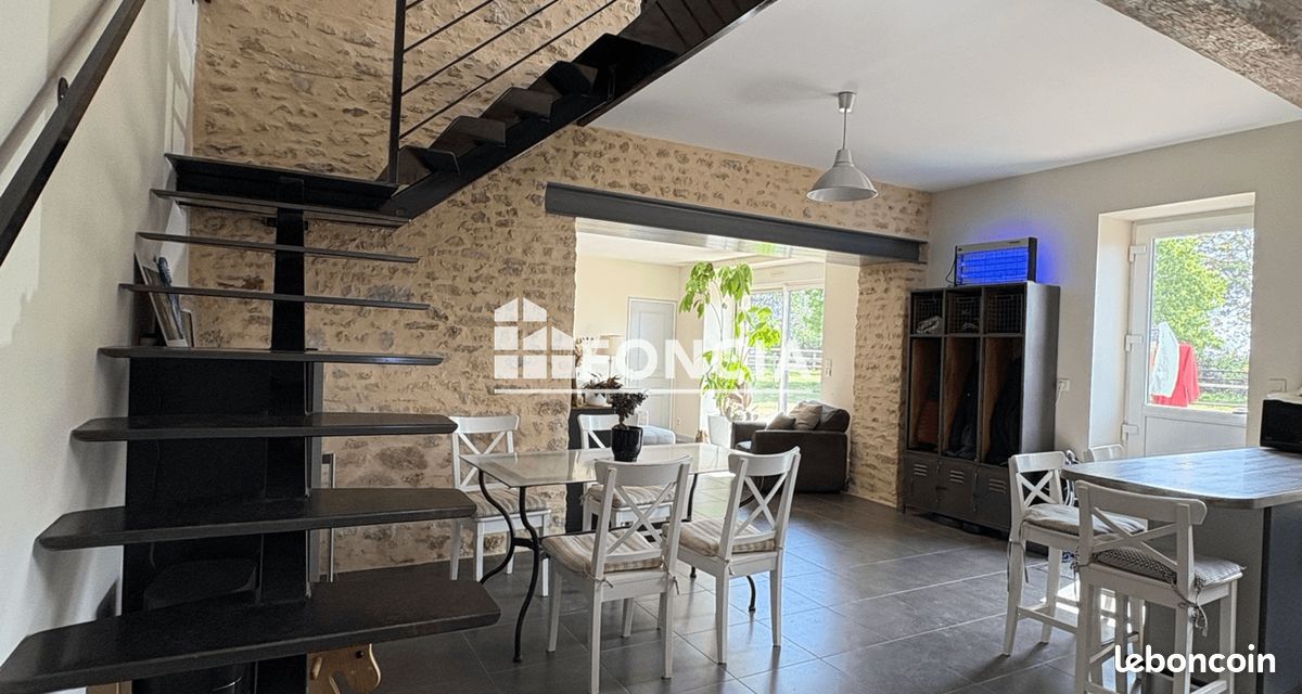 Maison 5 pièces 146 m² · à Fyé · 146 m² · 383 000 €