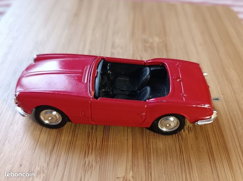 Modèle Réduit Austin Healey à L'échelle 1:43 Par Solido - Occasion, Pour Collectionneurs