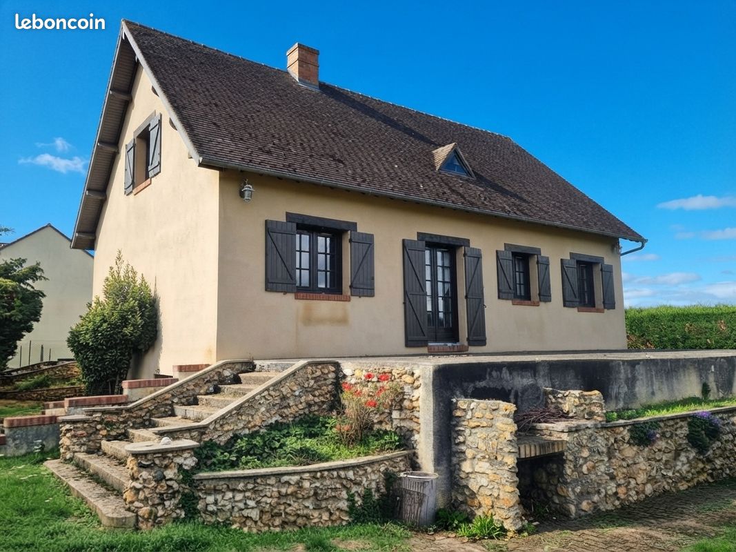 Maison 5 pièces 140 m² · à Courdemanche · 140 m² · 169 500 €