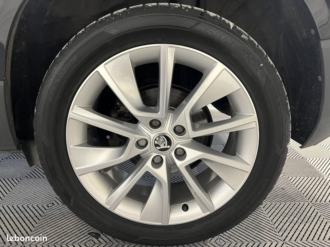 SKODA KAROQ 2.0 TDI 150 ch SCR 4x4 DSG7 Style (image 17)