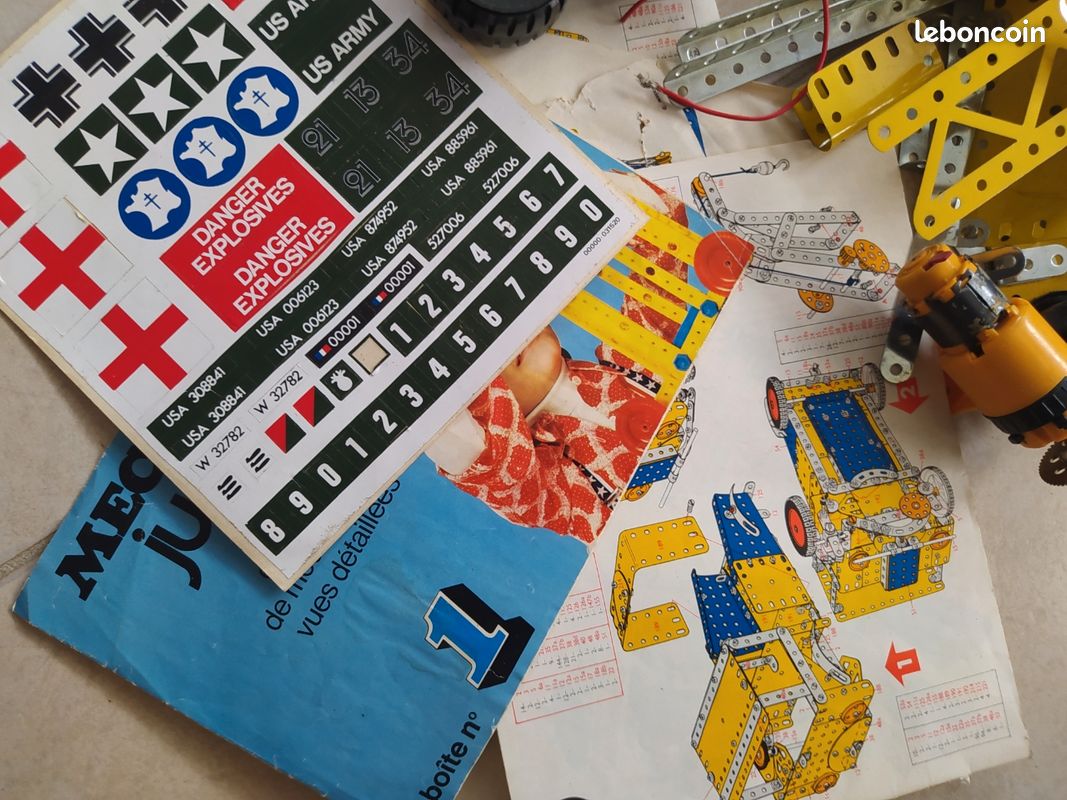 Lot De Pièces Meccano Anciennes - État Oxydé, Peinture Usée, Tordues - Moteur Fonctionne