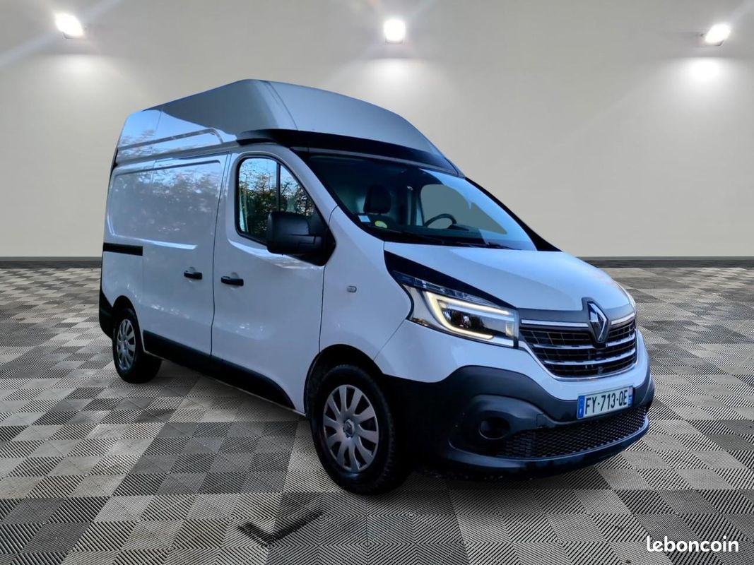 RENAULT TRAFIC L1H2 1200 Kg 2.0 Energy dCi - 145 III FOURGON Fourgon Grand Confort L1H2 PHASE 2 (image 1)