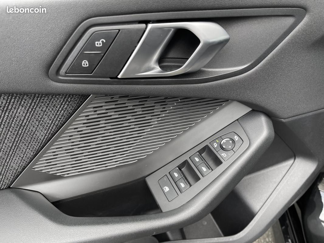 BMW Série 1 F70 120d 163 ch DKG7 M Sport Design (image 10)