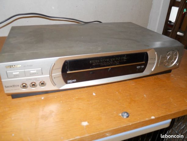 Sharp VC F 1 4 agnétoscope VHS