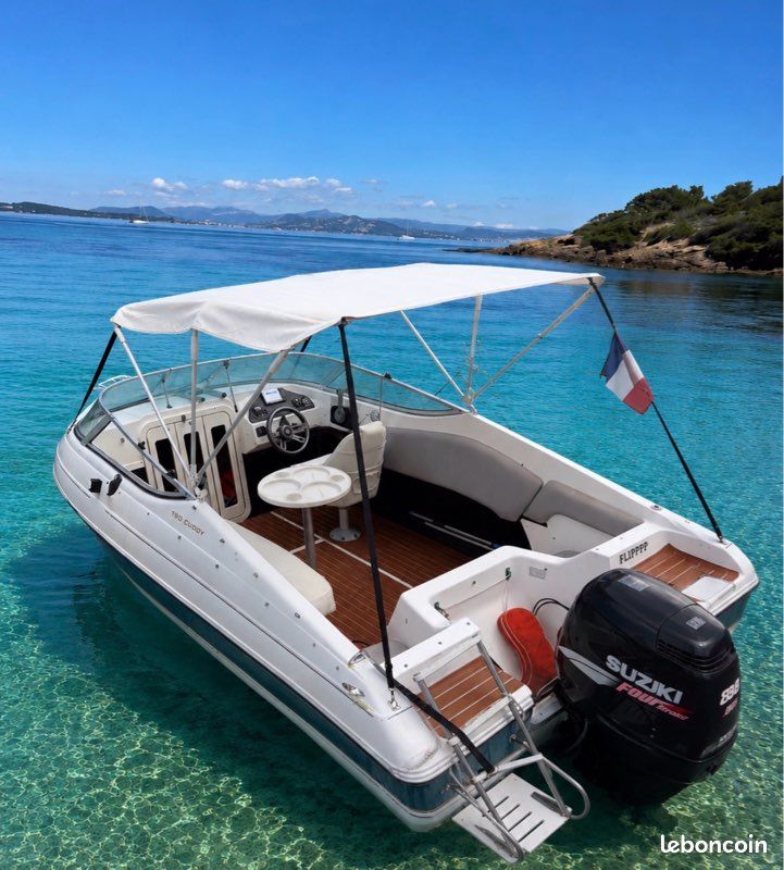 Bateau à vendre (image 1)