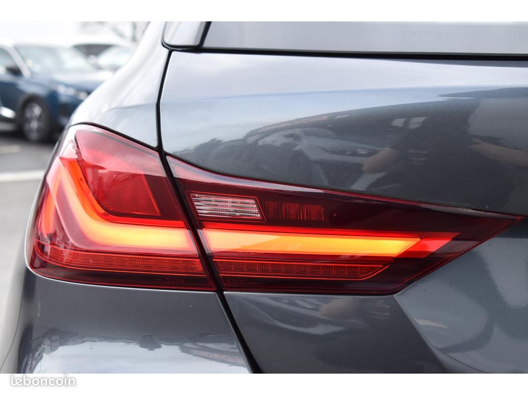 BMW SERIE 1 118d 150 ch BVA8 F40 Edition Sport (image 38)