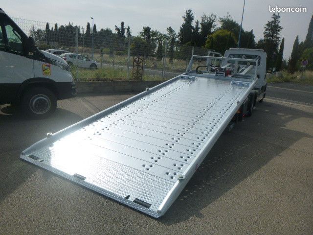 Iveco DAILY 70.180H DEPANNEUSE (image 10)