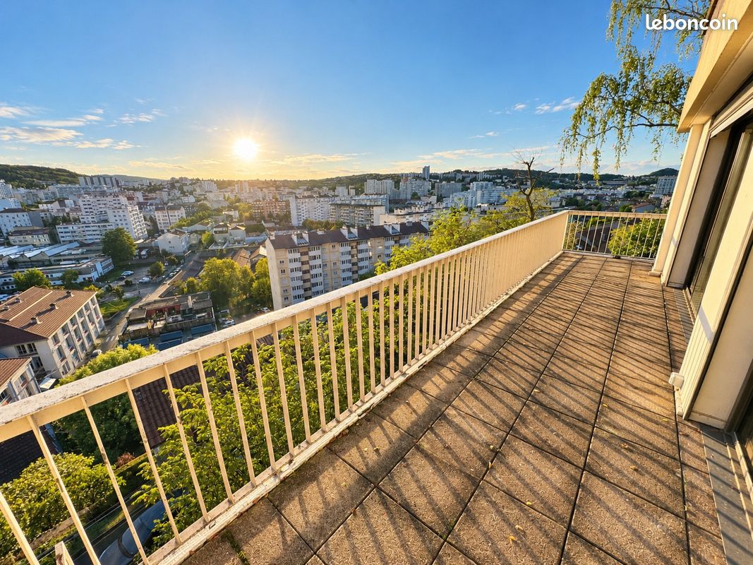 Appartement 4 pièces 93 m² · à Saint-Étienne · 93 m² · 219 000 €