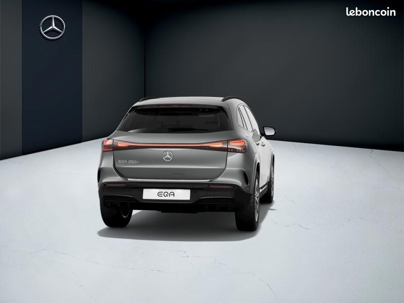 Mercedes EQA 250+ AMG Line (image 24)