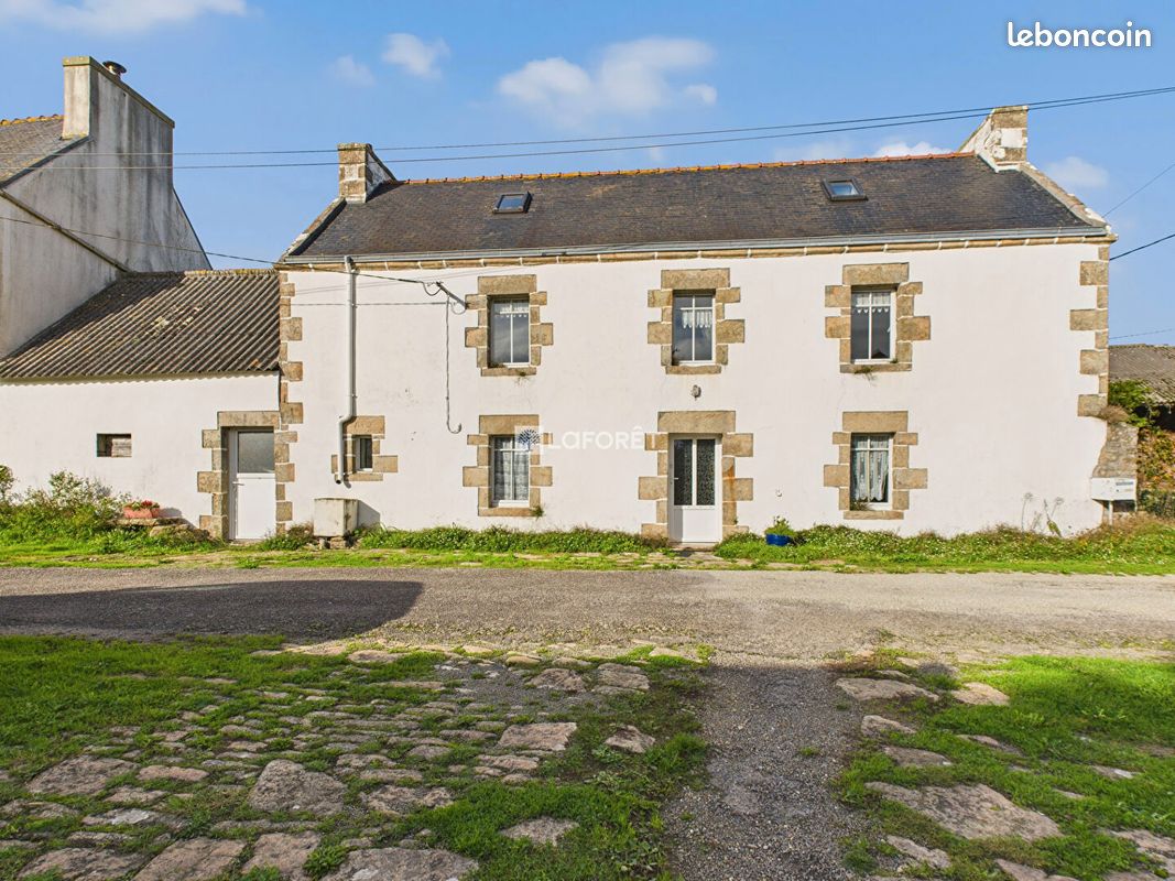 Maison 6 pièces 101 m² · à Plozévet · 101 m² · 254 400 €