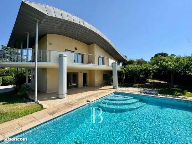 Propriété 6 pièces 202 m² — 7