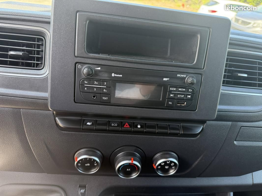 Renault Master F3300 DCi 135 CV 10 100HT (image 9)