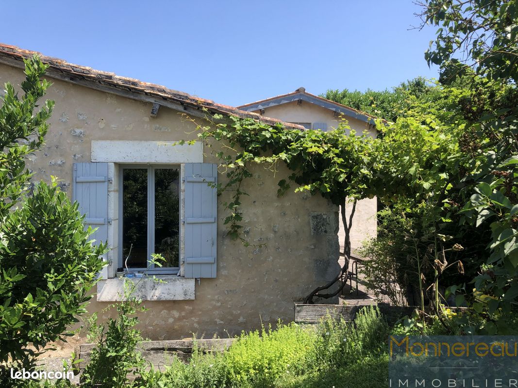 Maison 5 pièces 137 m² - Baignes-Sainte-Radegonde 16360 (image principale 4)