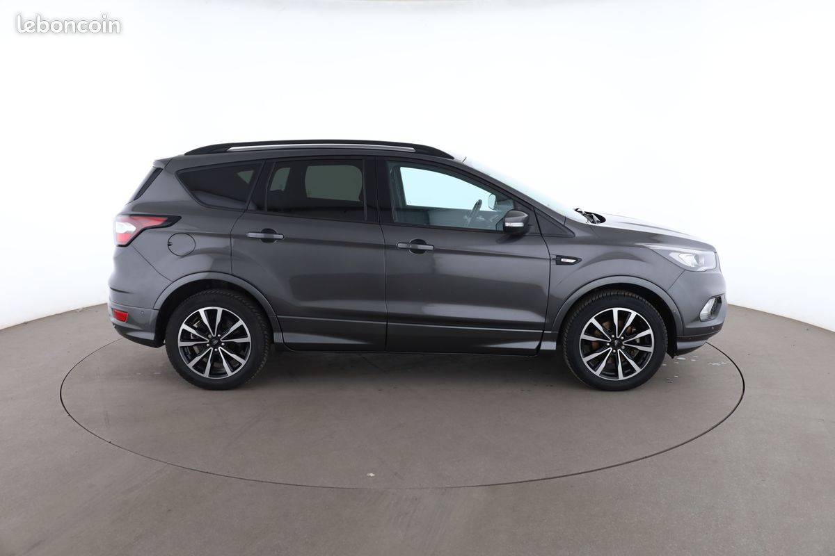 Ford Kuga 1.5 TDCi ST Line 4x2 120 ch (image 13)