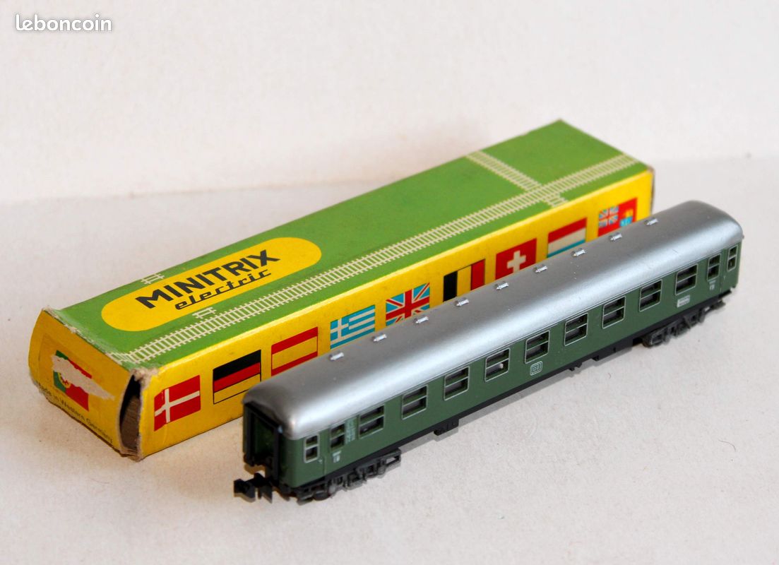 MiniTrix T18416 Voiture de voyageurs Avmz 109 « IC 2013 » de la DB AG