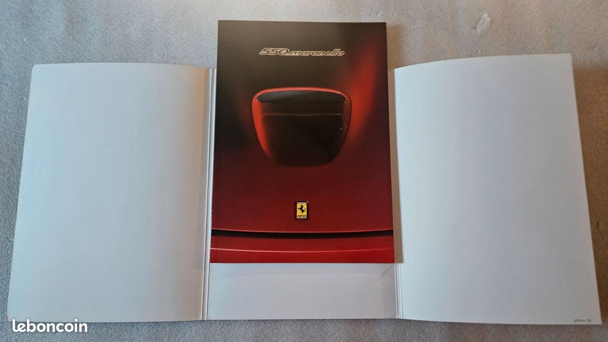1997 Brochure Ferrari 550 Maranello : catalogue sous pochette (image 1)