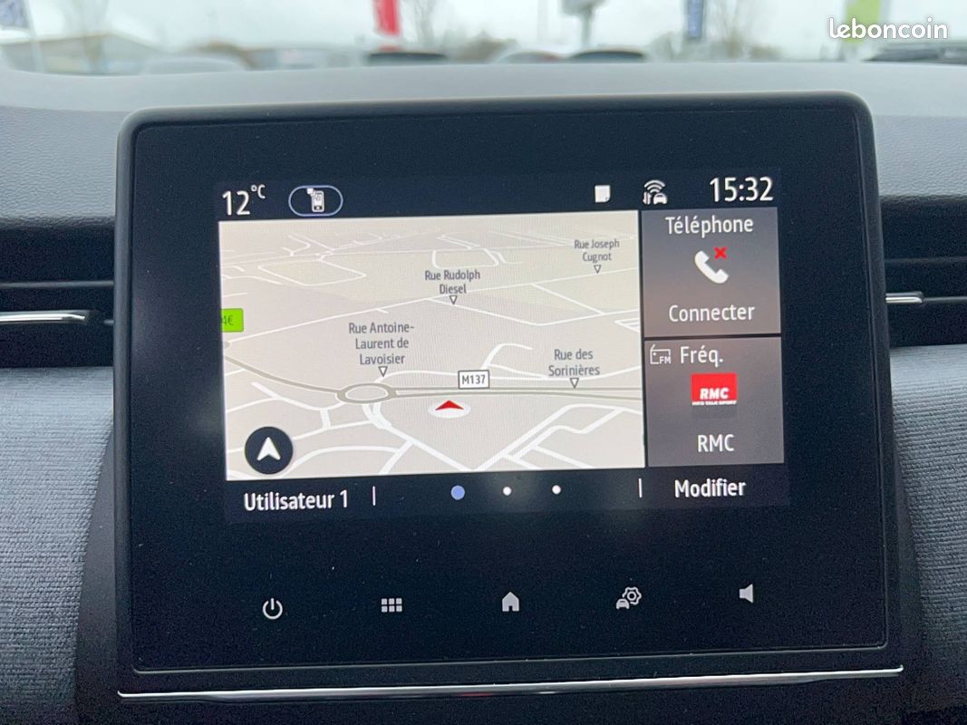 RENAULT Clio E-Tech full hybrid 145 ch GSR2 Evolution (image 8)