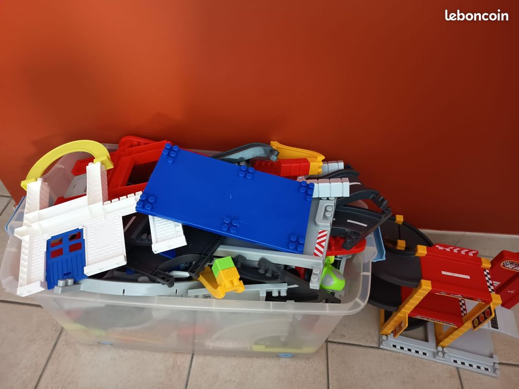 Lot jouets Ecoiffier Abrick – playsets complet (police, pompiers, garage, circuit, centre commercial) (image 4)
