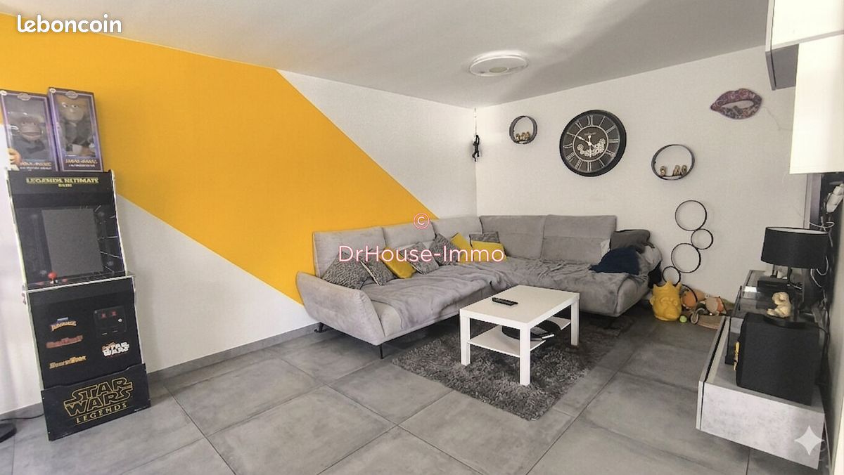 Maison 8 pièces 148 m² · à Montsenelle · 148 m² · 279 000 €