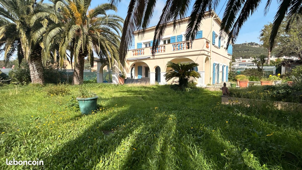 Maison 7 pièces 170 m² · à Six-Fours-les-Plages · 170 m² · 545 000 €